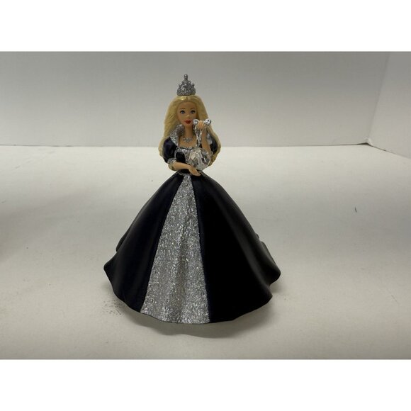 2 Hallmark Barbie Ornaments 2001 Christmas Celebration And Millennium Princess - Picture 6 of 11
